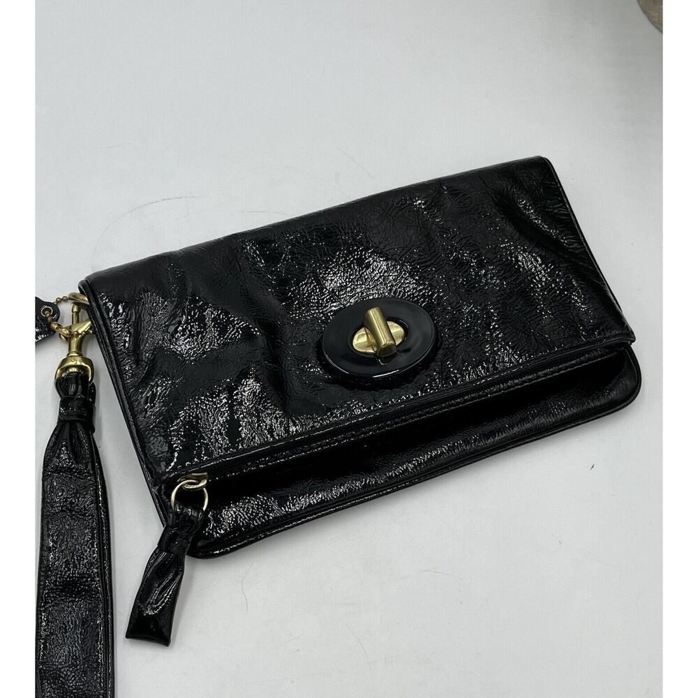 COACH 42437 Gloss‎ Patent Leather Resort Foldover Clutch/ Wristlet